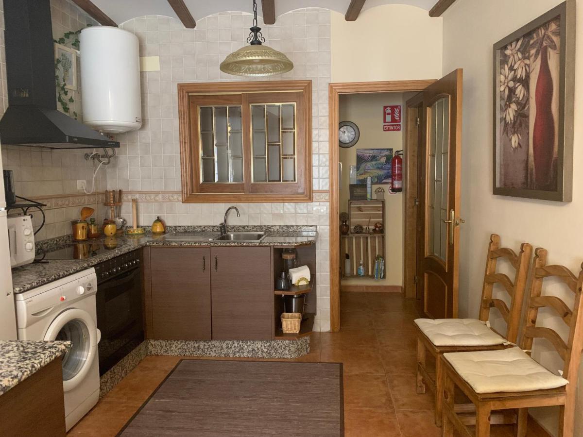 Castellnovo Casa Rural Valle Del Palanciaゲストハウス エクステリア 写真